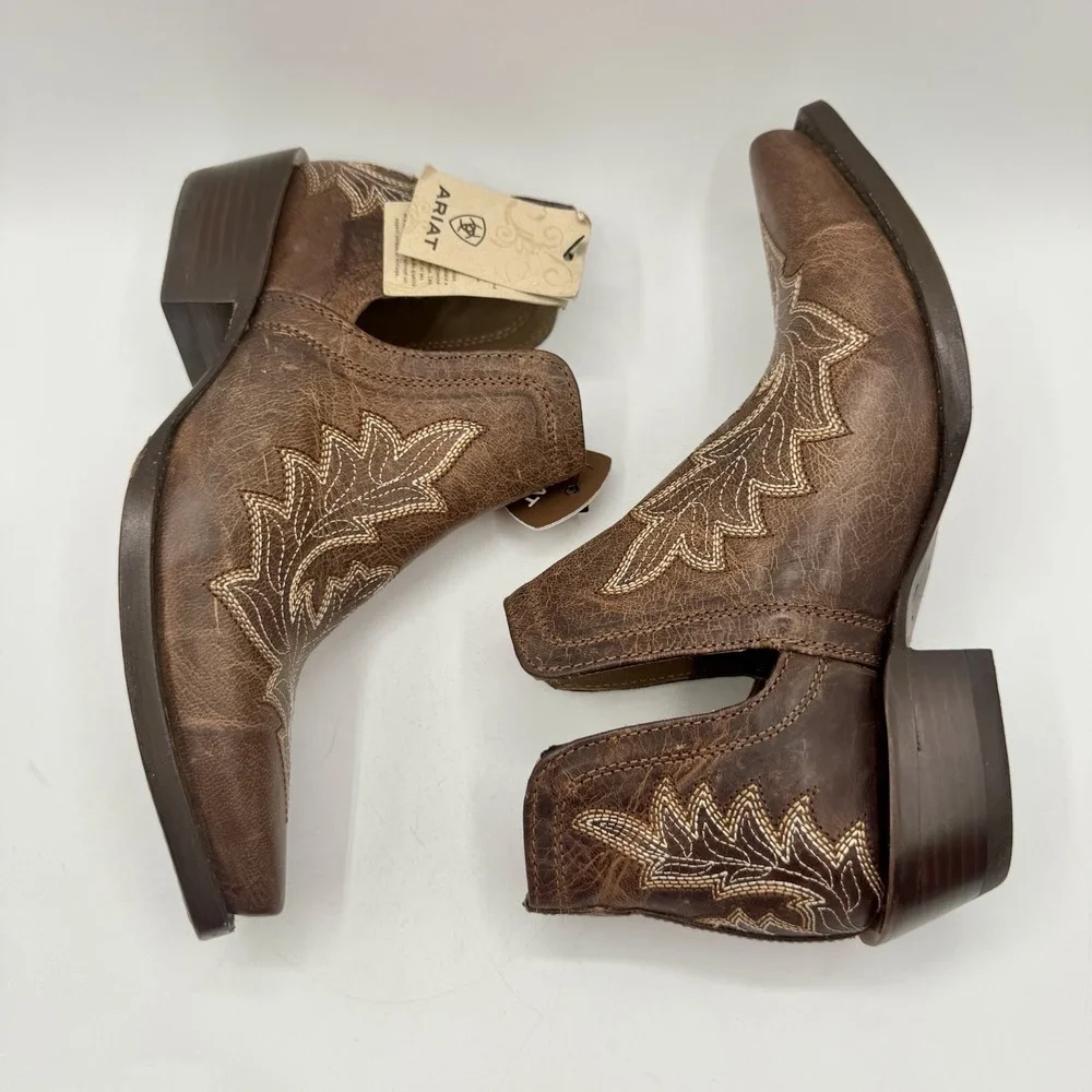 Ariat Dixon Low‎ Heel  Boots Women's Size 7 Rhino Tan Leather Snip Toe